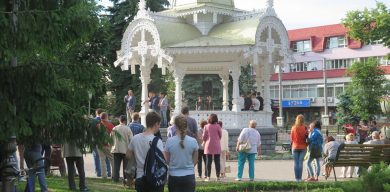 На мітингу проти маршрутчиків підписів зібрали більше, ніж мітингувальників