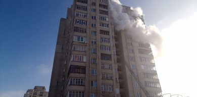 Стали відомі подробиці пожежі 14-поверхівки на Харківській