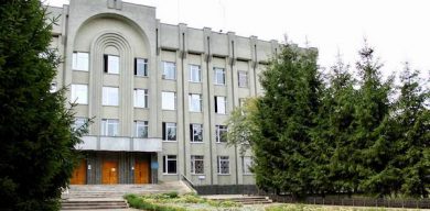Припинено депутатські повноваження екс-керівників Сумської районної ради