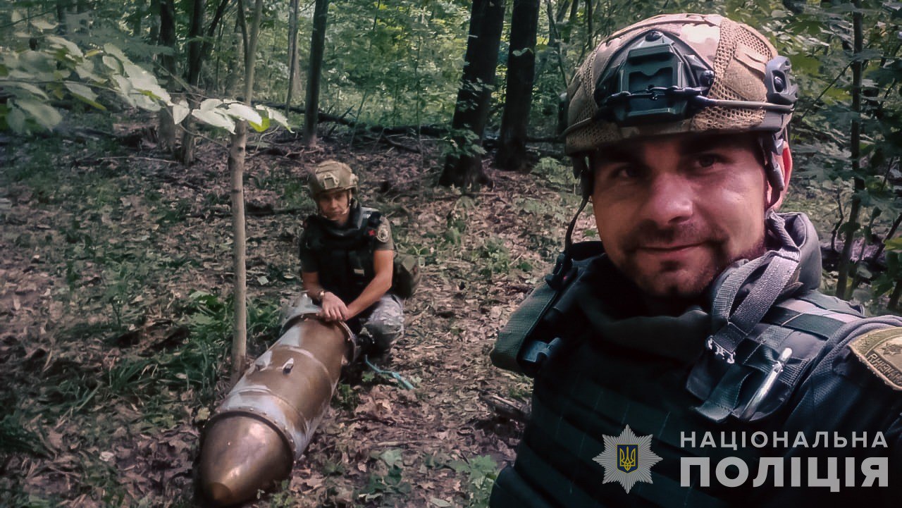 На Сумщині вибухотехніки поліції знешкодили і знищили бойову частину російської ракети Х-59