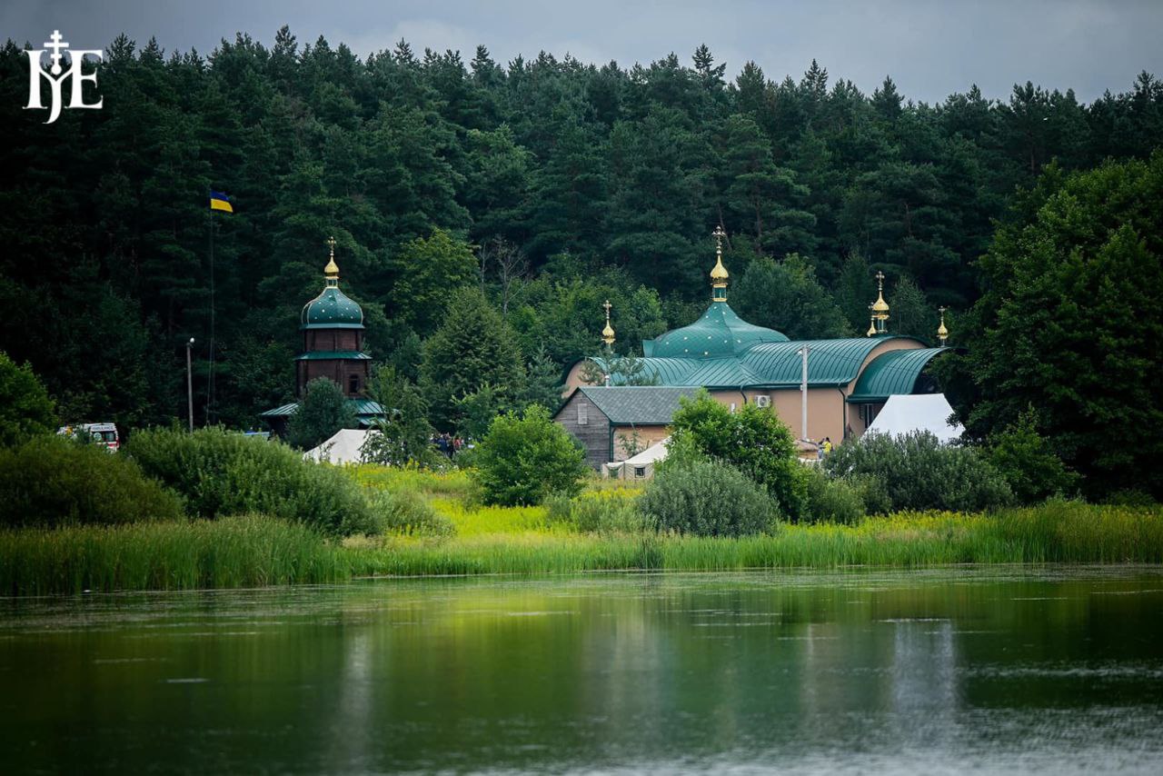 Родини загиблих військовослужбовців із Сумщини взяли участь у Всеукраїнській прощі