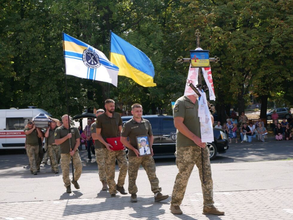 У Ромнах попрощалися із захисником Андрієм Гаценком