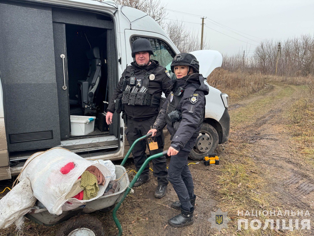 «Білі Янголи» Сумщини евакуювали родину з прикордоння