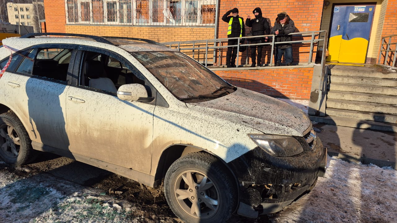 Поліцейські працюють на місцях обстрілів у Сумах