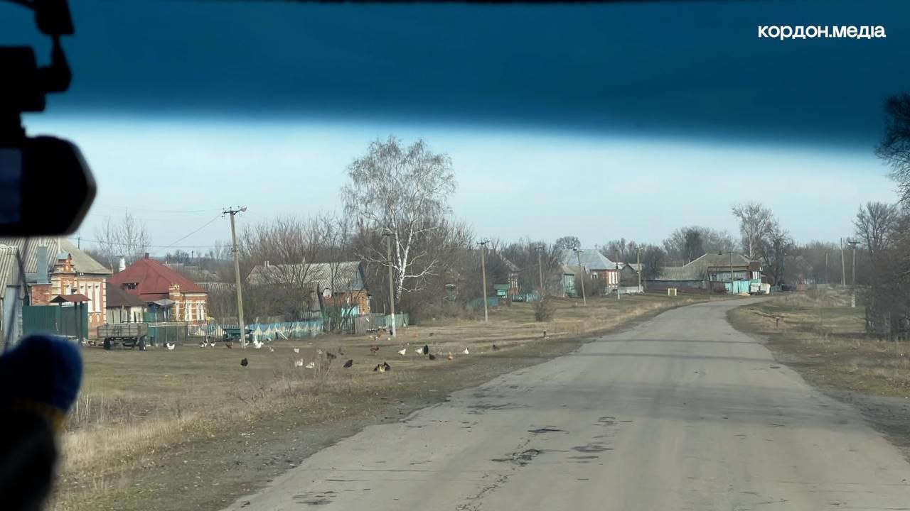 Фото з прикордонного Миропілля, яке потерпає від ворожих обстрілів