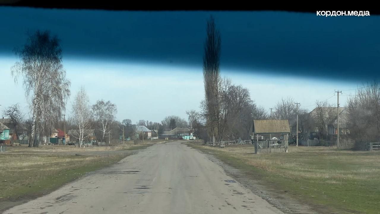 Фото з прикордонного Миропілля, яке потерпає від ворожих обстрілів