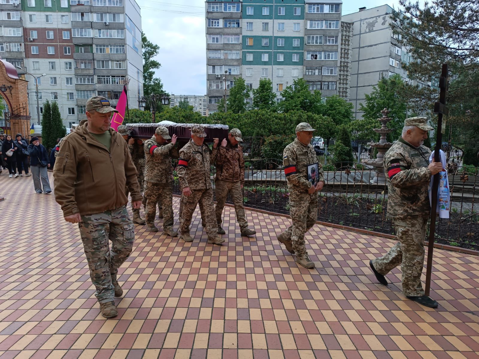 У Сумах попрощались із захисником Олександром Майбородою