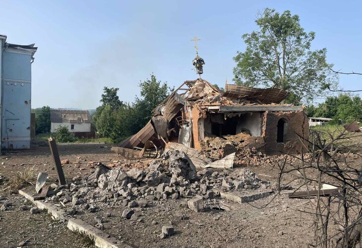 У Хотіні від авіаударів постраждав Успенський храм УПЦ