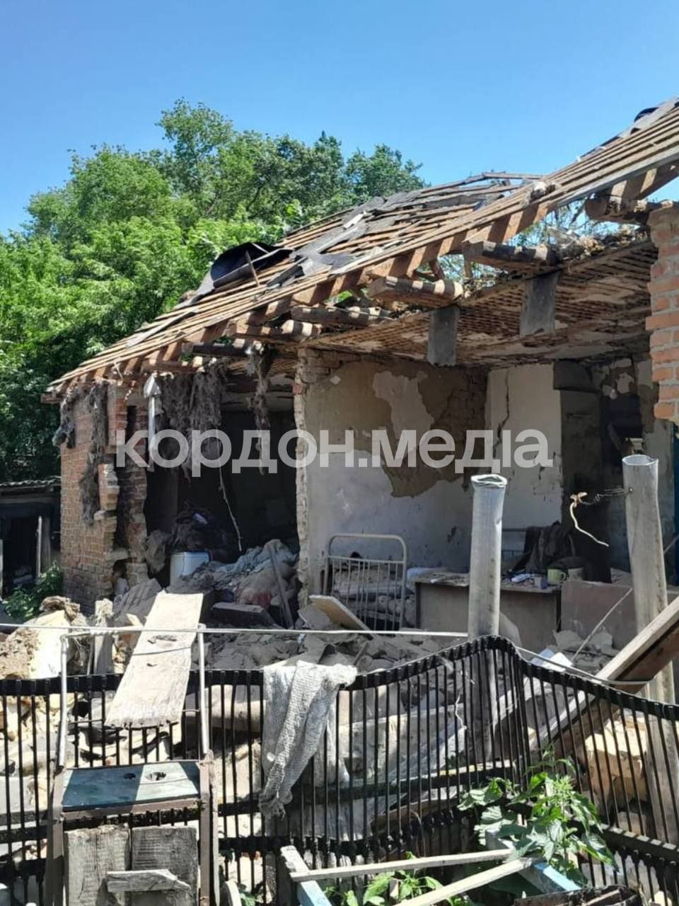 Як виглядає Есмань після ранкового обстрілу?