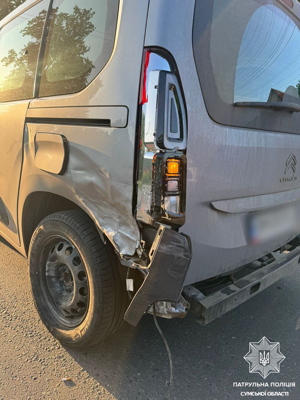У Сумах на перехресті зіткнулися  Citroen Berlingo і Mitsubishi