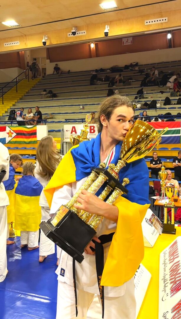 Денис Субота з Ромнів – срібний призер чемпіонату світу з кіокушин карате