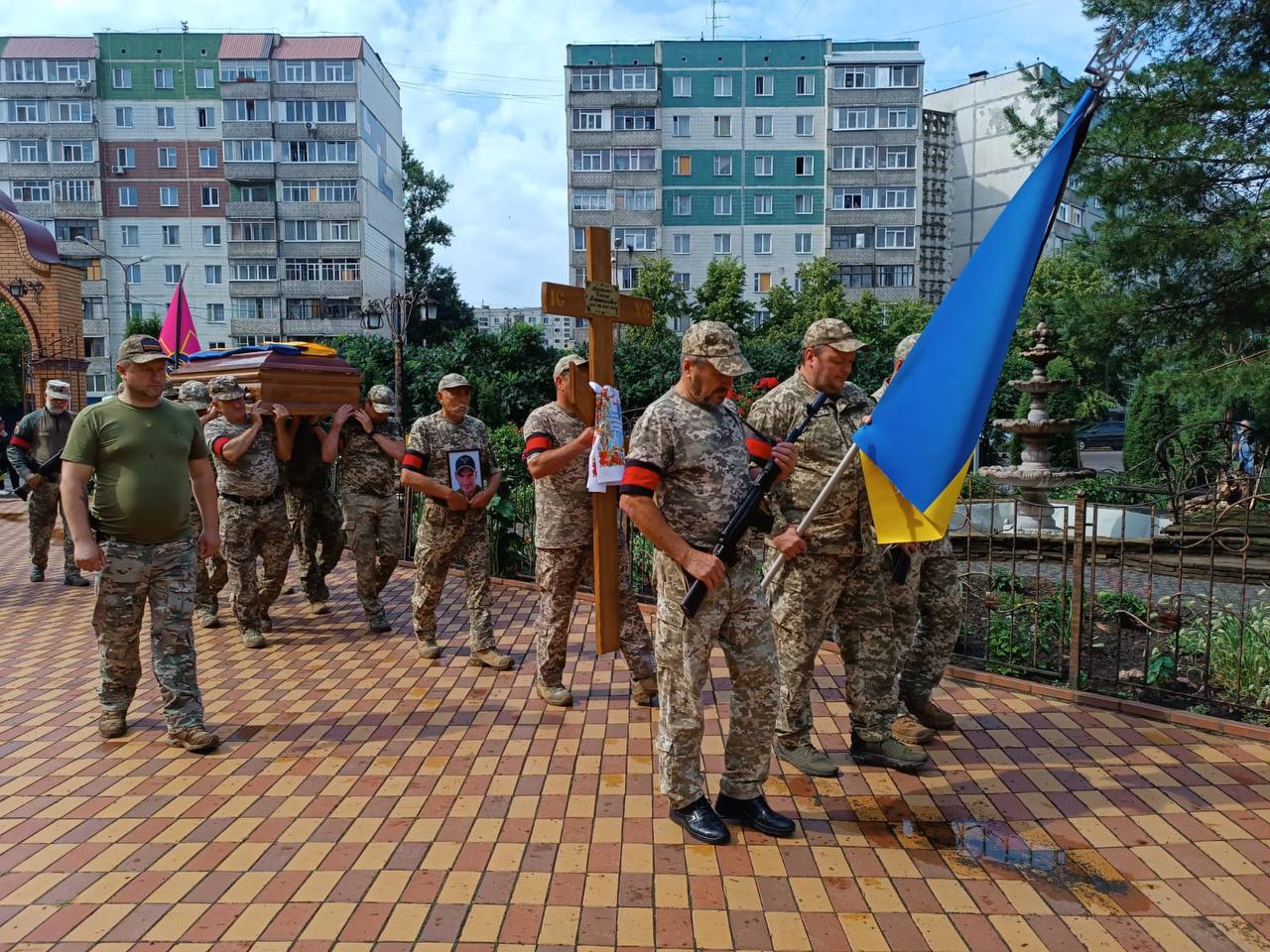 У Сумах попрощались із захисником Денисом Яременком