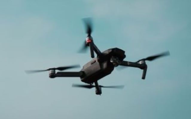Росіяни ударили ФПВ-дроном по цивільній автівці на трасі Білопілля – Суми