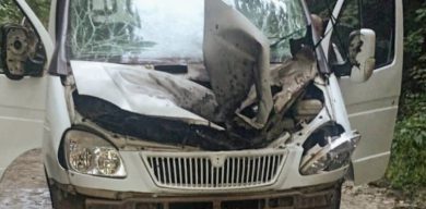 У Новослобідській громаді ворог атакував молоковоз та легковий автомобіль