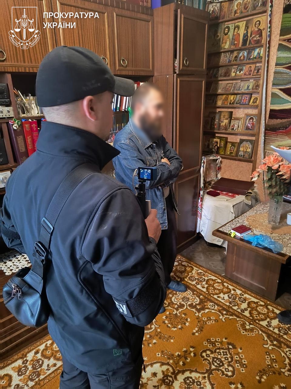 Прокурори повідомили про підозру священнослужителю, який інформував ворога про розміщення систем ППО на Шосткинщині