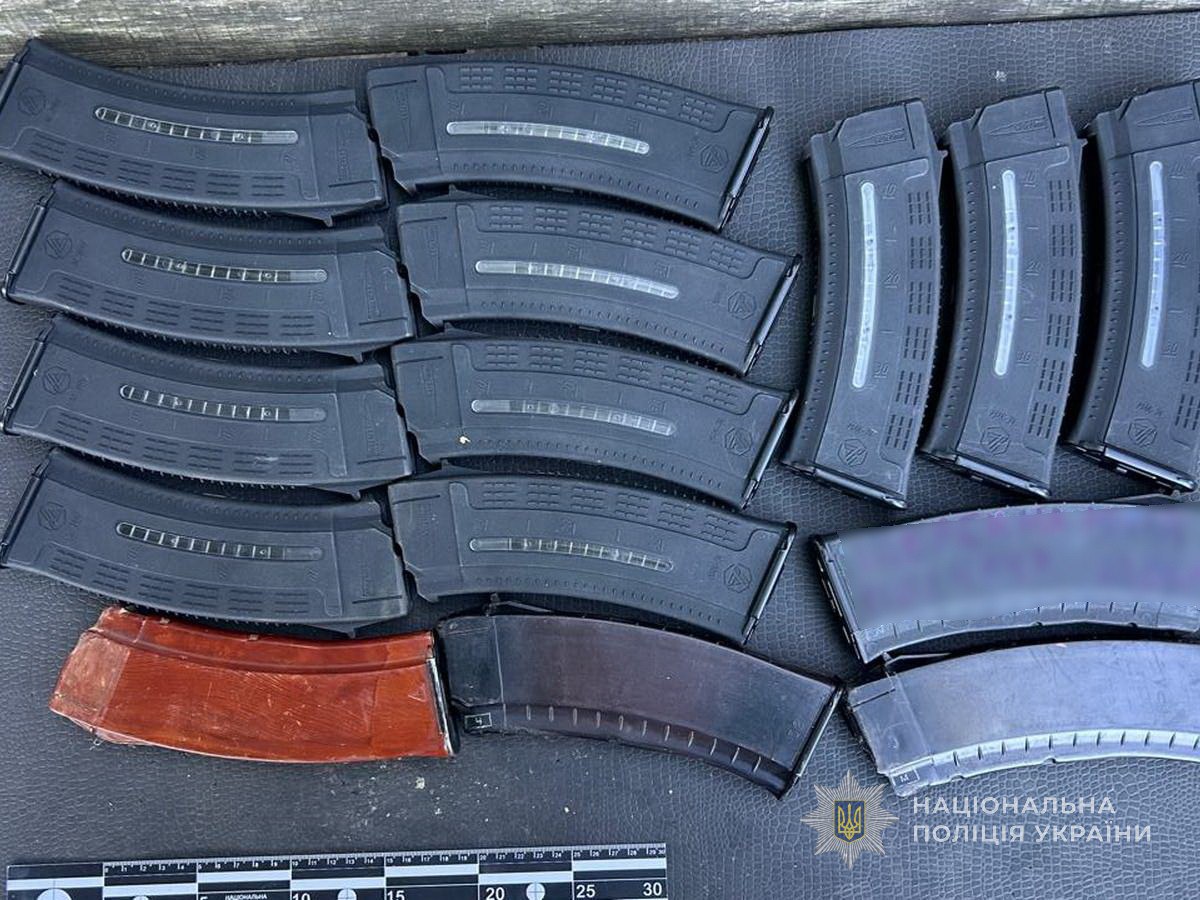 Поліція Сумщини вилучила боєприпаси під час обшуків