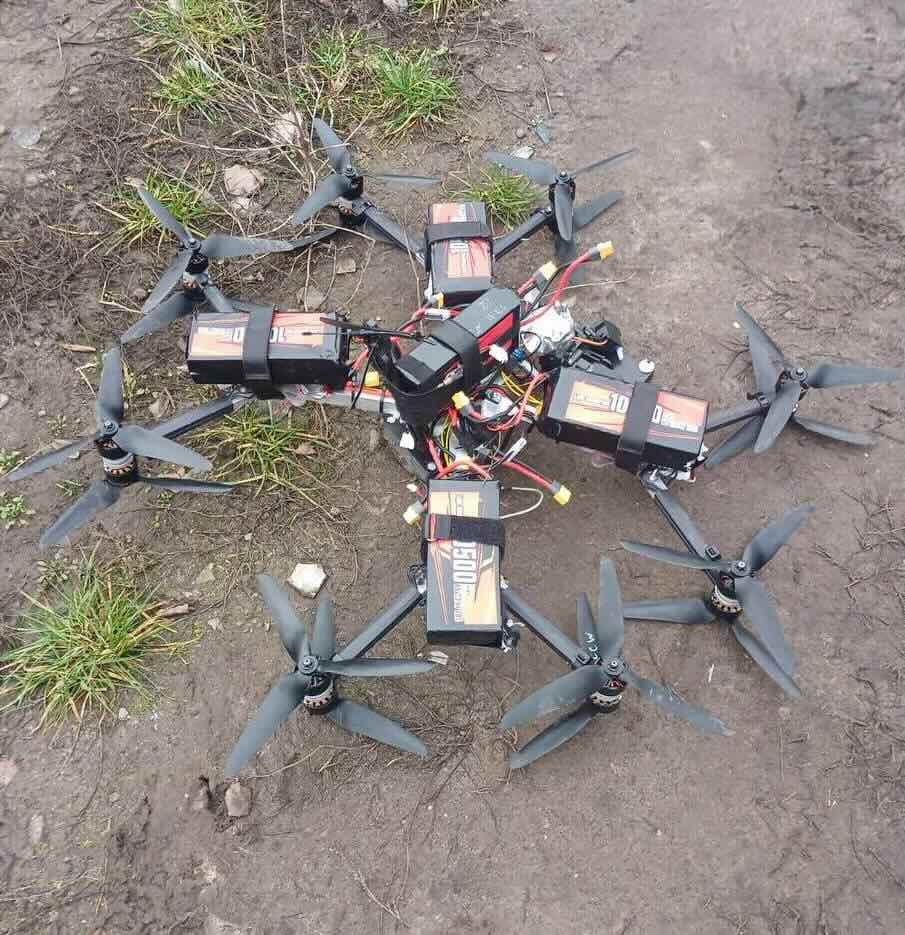 Росіяни атакували Сумщину загадковим «дроном-монстром» — експерт показав фото