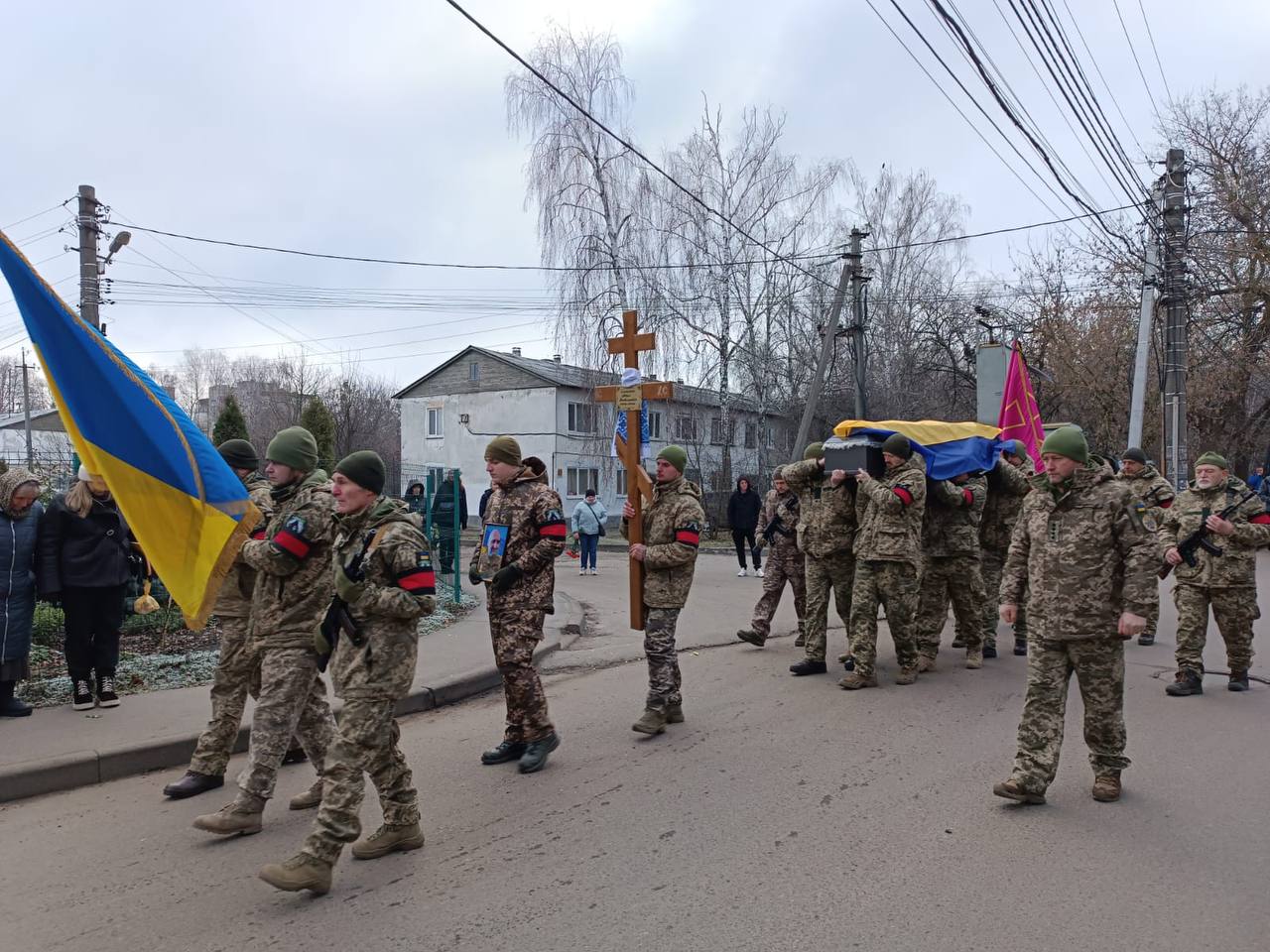 У Сумах попрощались із захисником Андрієм Слюсаренком