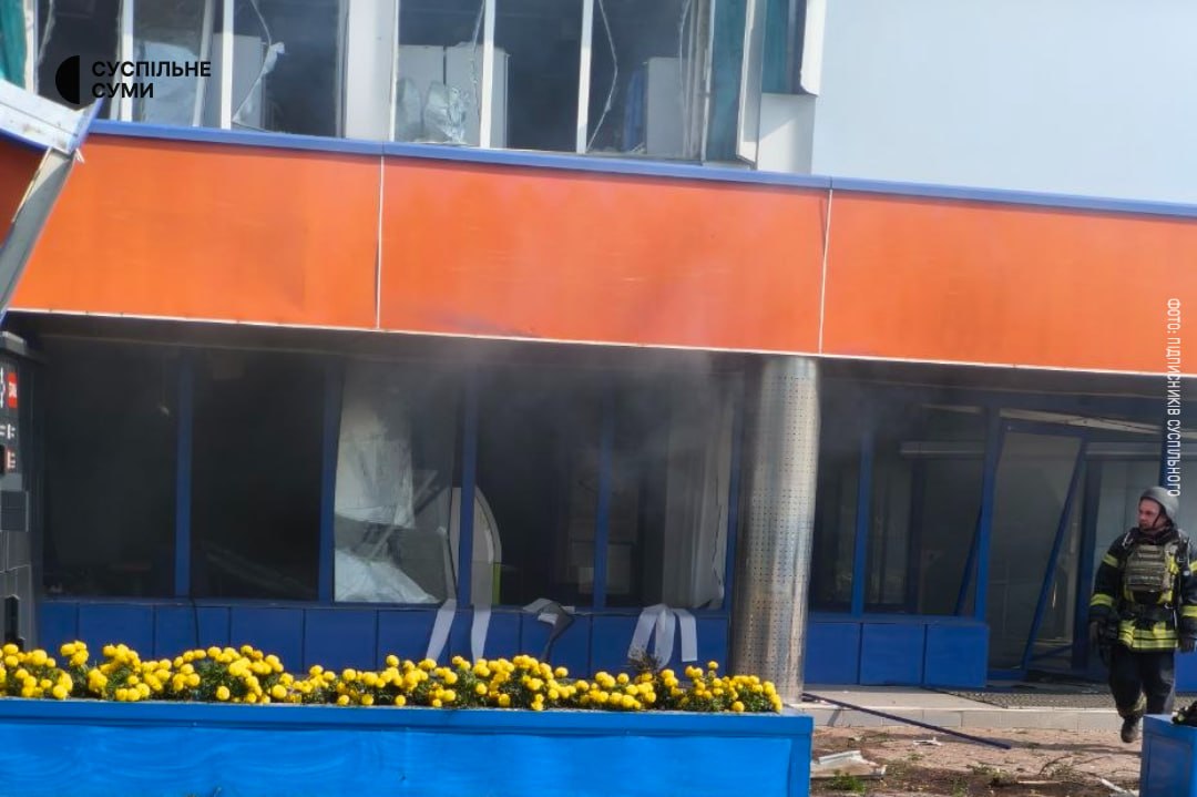 У Тростянці внаслідок атаки по підприємству – троє постраждалих