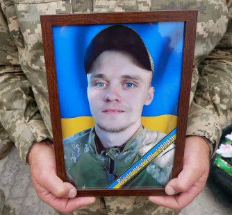 Роменська громада провела в останню путь Андрія Кривогуза