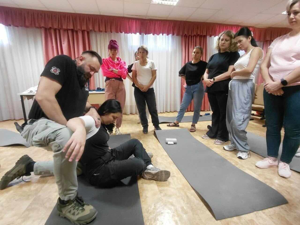 Працівники ПФУ Сумщини навчалися надавати першу допомогу до приїзду медиків