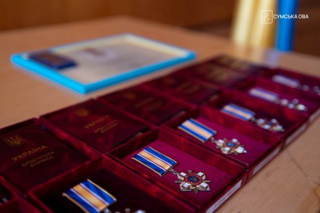 У Конотопському районі родинам 15 полеглих захисників вручили державні нагороди